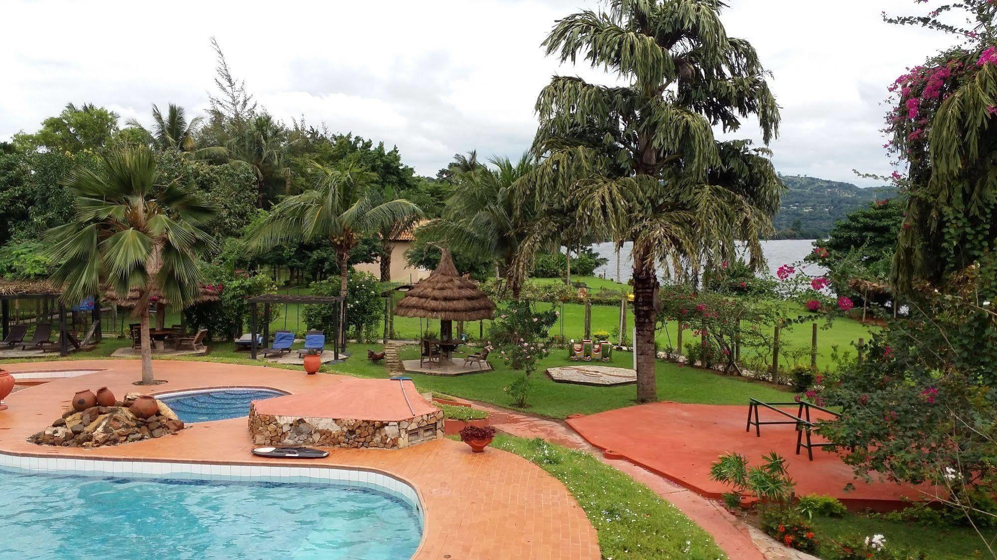 منتجع أفريكيكو ريفر فرونت Akosombo المظهر الخارجي الصورة